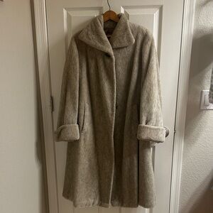 Elegant Women's Tan Alpaca Coat